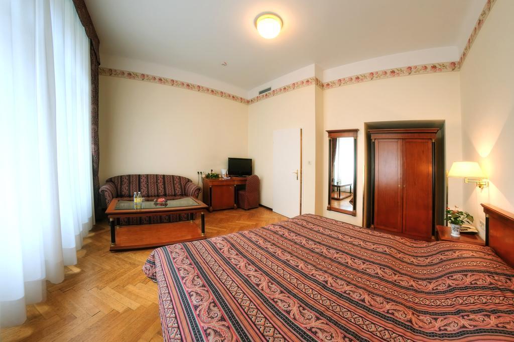 Hotel Carlton Opera Wiedeń Zewnętrze zdjęcie