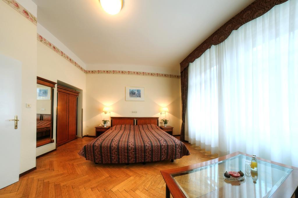 Hotel Carlton Opera Wiedeń Zewnętrze zdjęcie