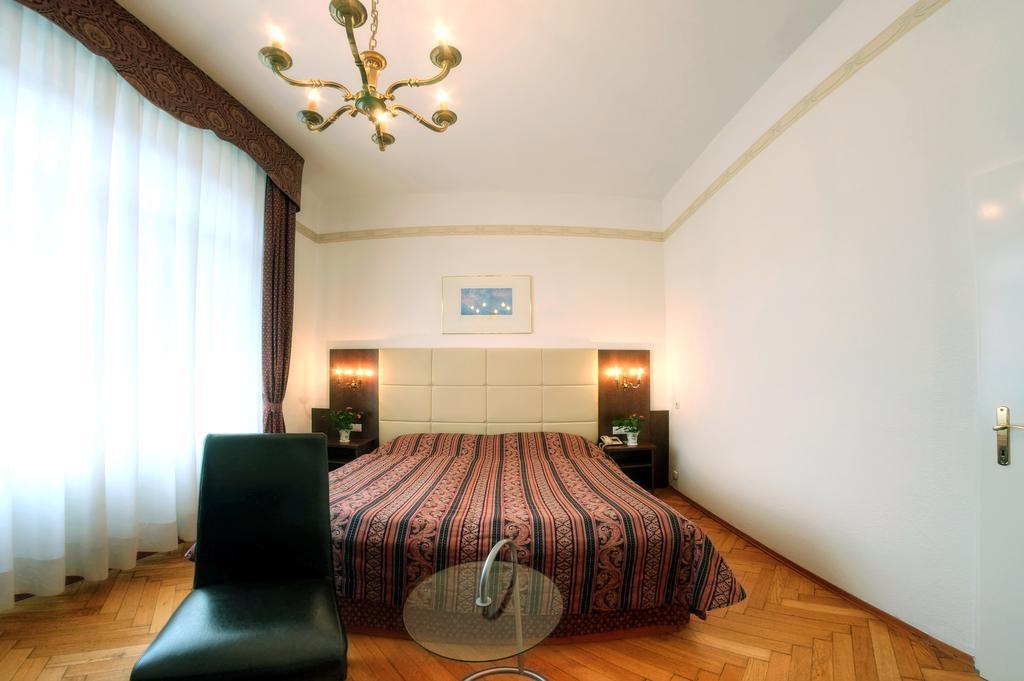 Hotel Carlton Opera Wiedeń Zewnętrze zdjęcie