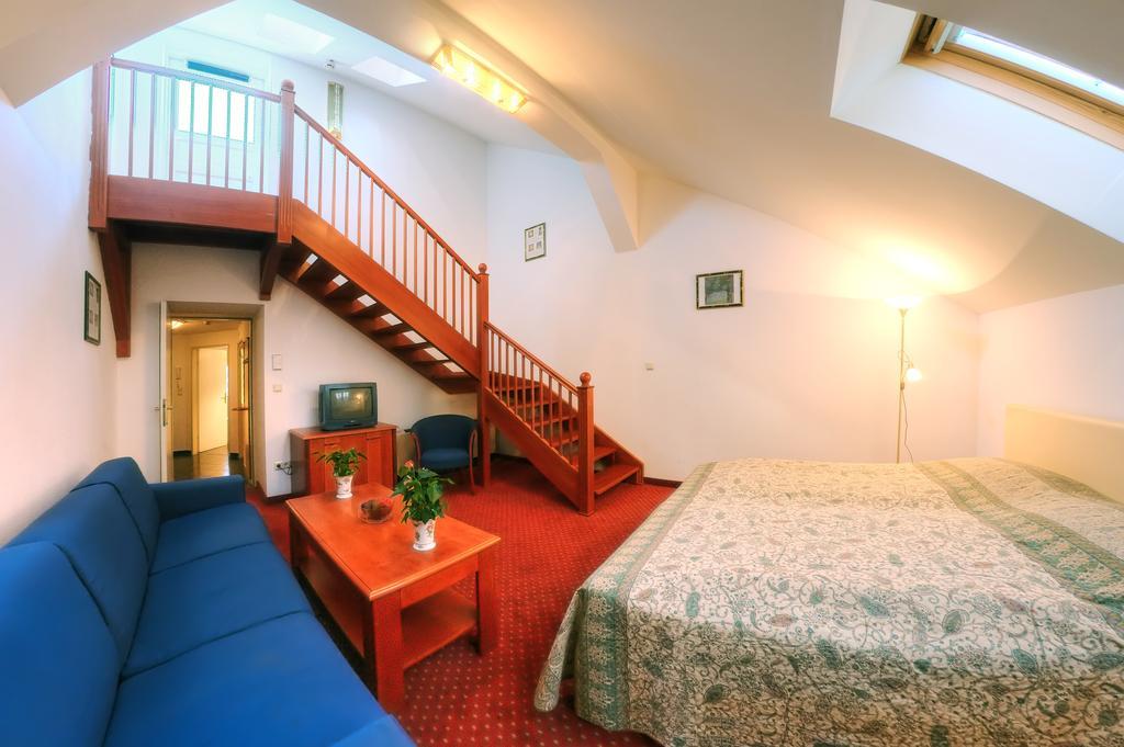 Hotel Carlton Opera Wiedeń Zewnętrze zdjęcie