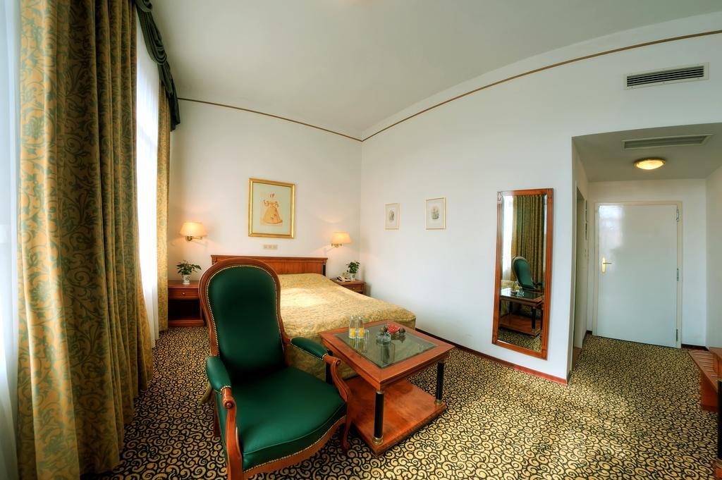 Hotel Carlton Opera Wiedeń Zewnętrze zdjęcie
