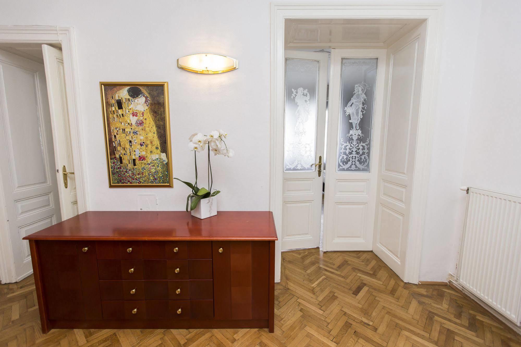 Hotel Carlton Opera Wiedeń Zewnętrze zdjęcie
