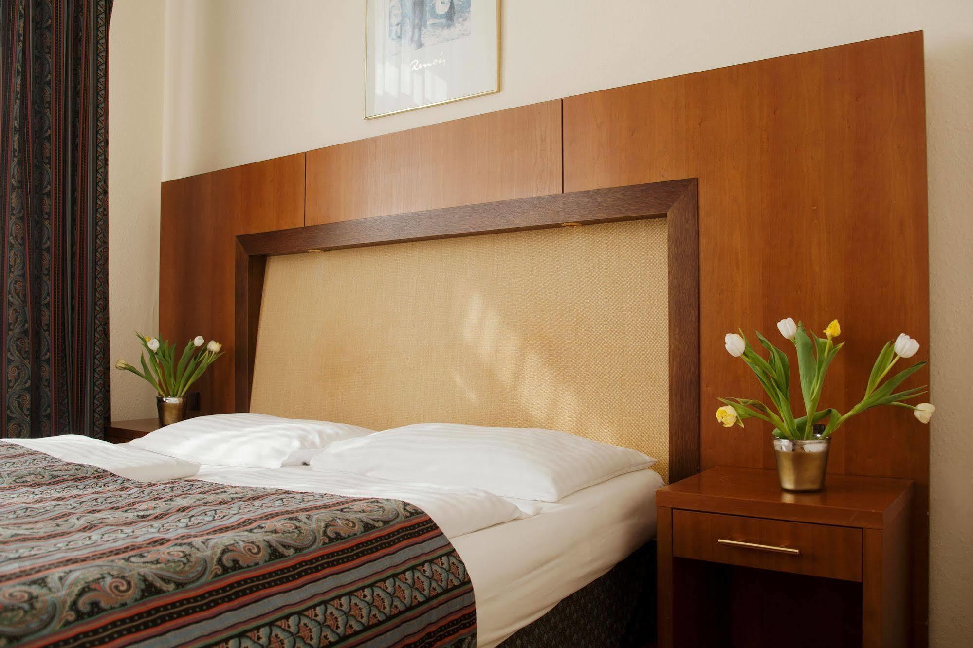 Hotel Carlton Opera Wiedeń Zewnętrze zdjęcie