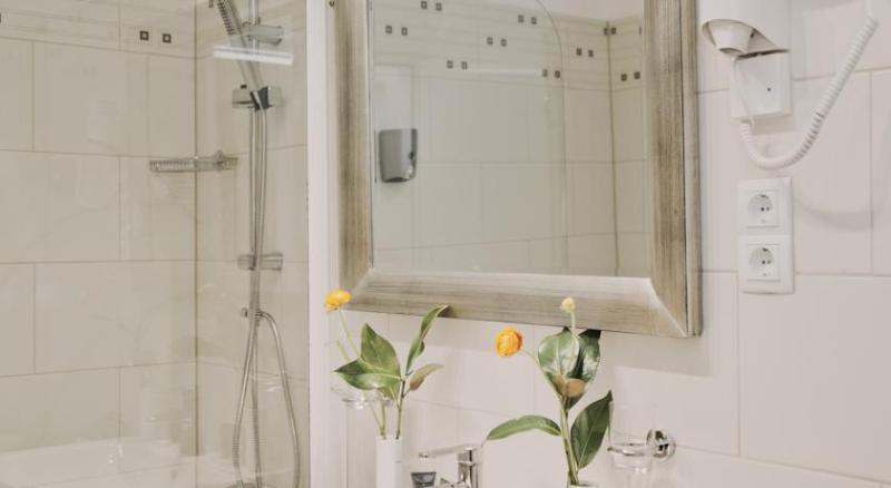 Hotel Carlton Opera Wiedeń Zewnętrze zdjęcie